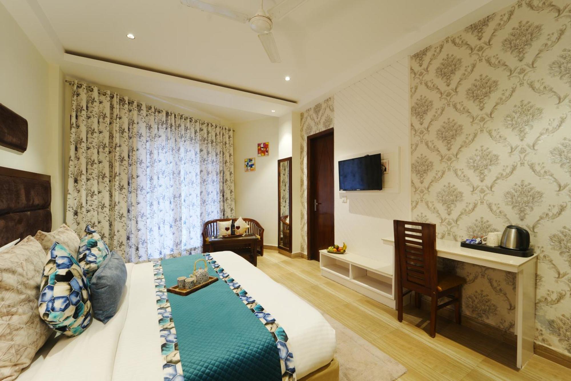 Hotel Kasauli View !! Balcony Rooms ! Terrace ! Restaurant ! Main Highway ! Garden !! Exterior photo