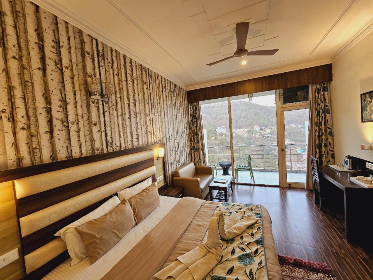 Hotel Kasauli View !! Balcony Rooms ! Terrace ! Restaurant ! Main Highway ! Garden !! Exterior photo