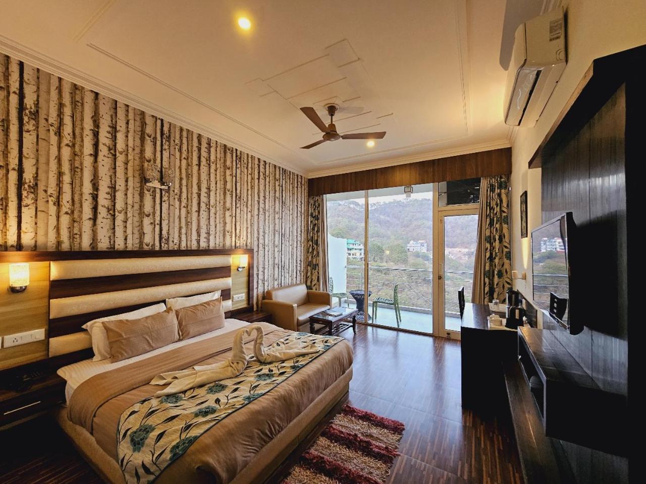 Hotel Kasauli View !! Balcony Rooms ! Terrace ! Restaurant ! Main Highway ! Garden !! Exterior photo